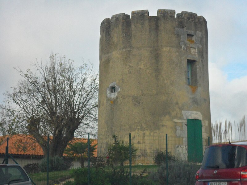 File:Moulin de Cabouci.jpg