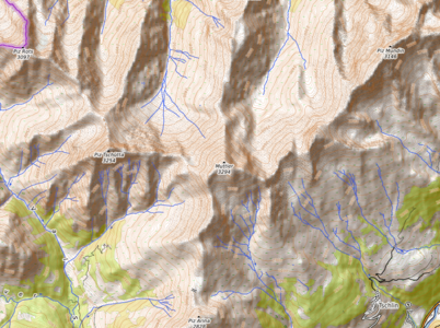 Berge Muttler und Piz Mundin oberhalb von Tschlin