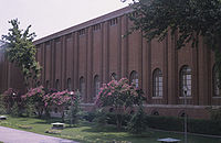 Фасад Національного музею, створений французьким архітектором Андре Годаром і завершений 1937 року