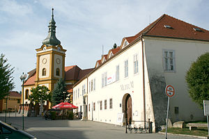 Šlapanice: Geographie, Geschichte, Stadtgliederung