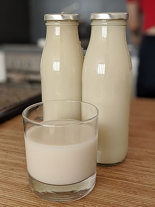 <span class="mw-page-title-main">Oat milk</span> Type of plant milk made from oats