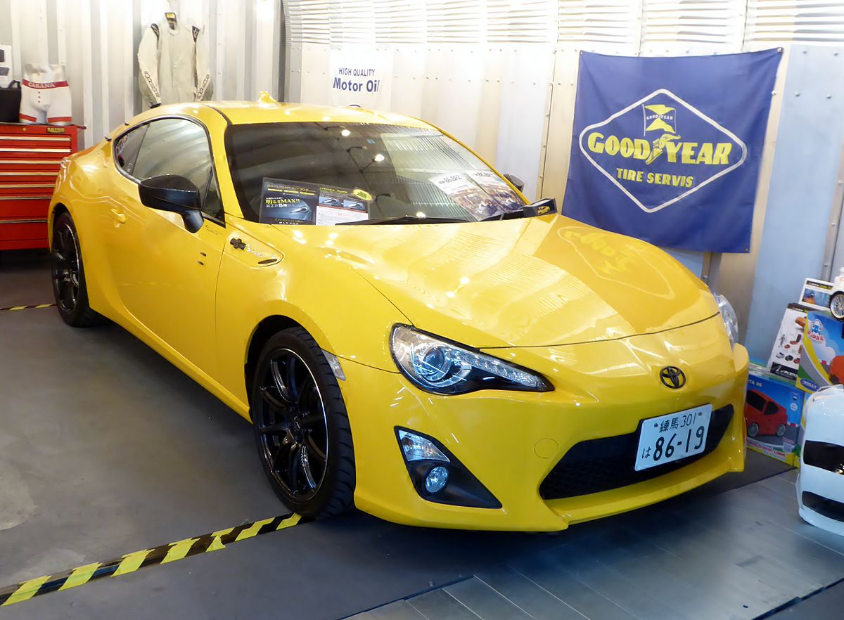 File:Osaka Auto Messe 2016 (9) - Toyota 86 GTYellow Limited (DBA-ZN6).jpg  - Wikimedia Commons