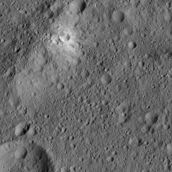 File:PIA20956-Ceres-DwarfPlanet-Dawn-4thMapOrbit-LAMO-image194-20160606.jpg