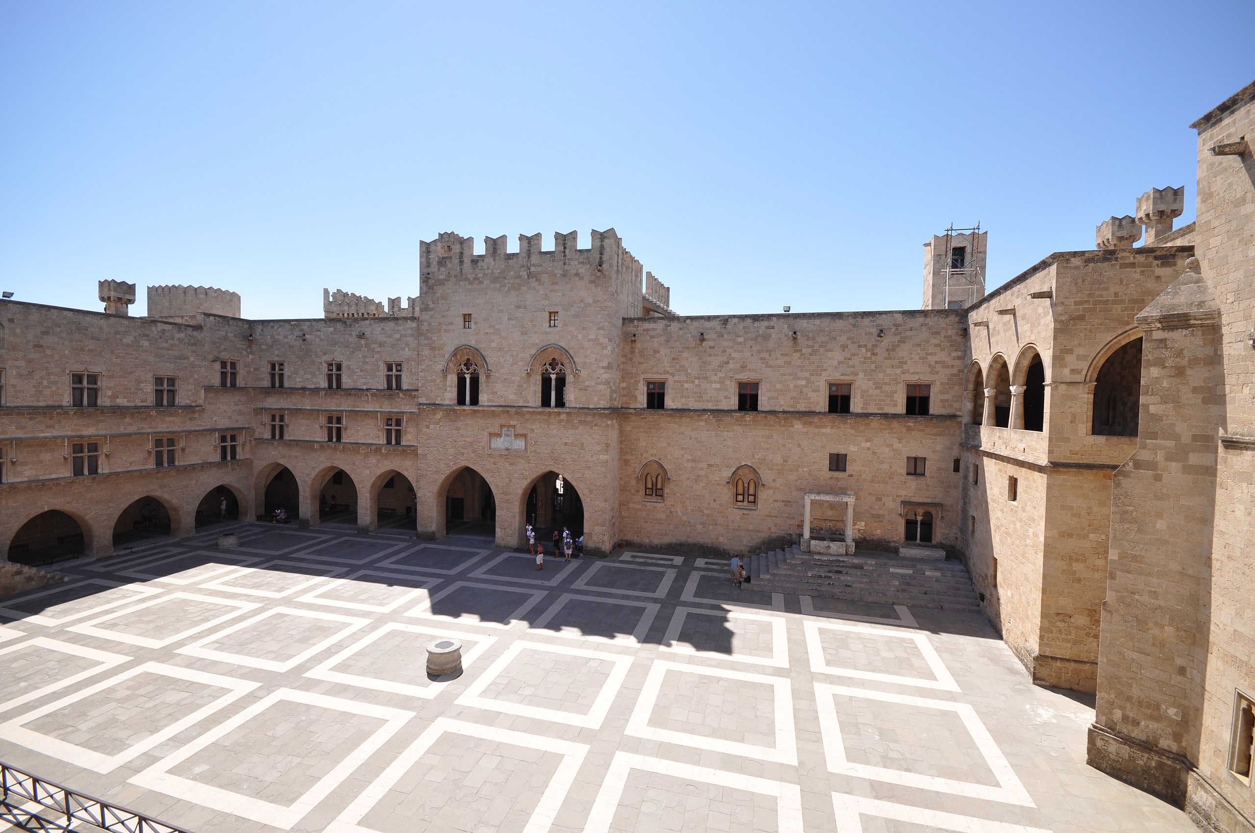File:Palace of the Grand Masters, Rhodes.jpg - Wikimedia Commons