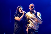 Pharao in Mannheim bei Sunshine live „Die 90er – Live on Stage“ (2017) (v. l. n. r.: Kyra Pharao und Siam)