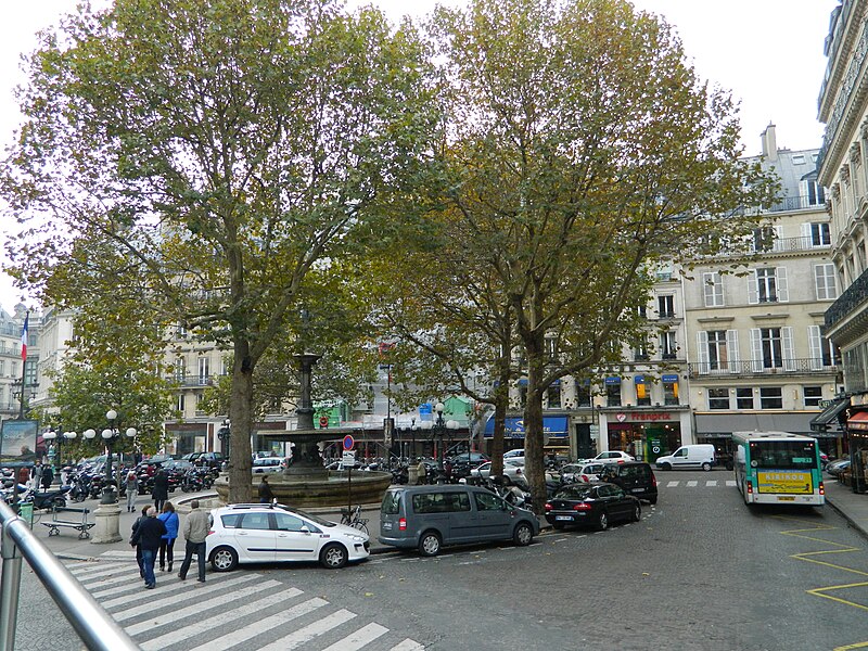 File:Place André-Malraux, Paris 9 November 2012.jpg