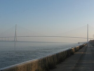 Pont de Normandie Cable-stayed bridge in Normandy, France