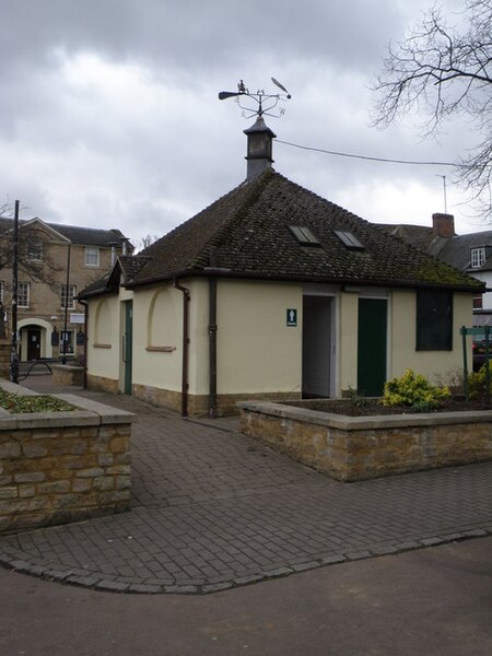 File:Public Convenience, Olney - geograph.org.uk - 1174930.jpg