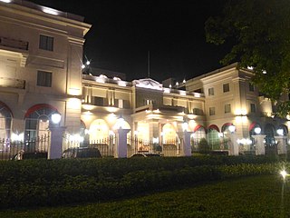 <span class="mw-page-title-main">Rizal Park Hotel</span> Building in Manila, Philippines