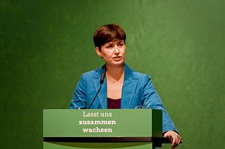 <span class="mw-page-title-main">Sandra Detzer</span> German politician