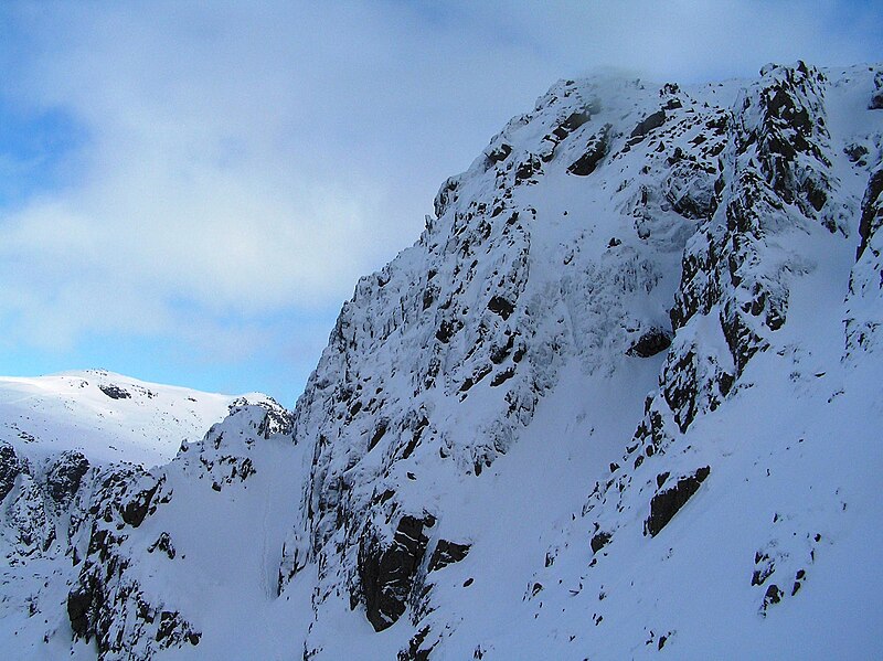 File:Scafell crag lords rake.jpg