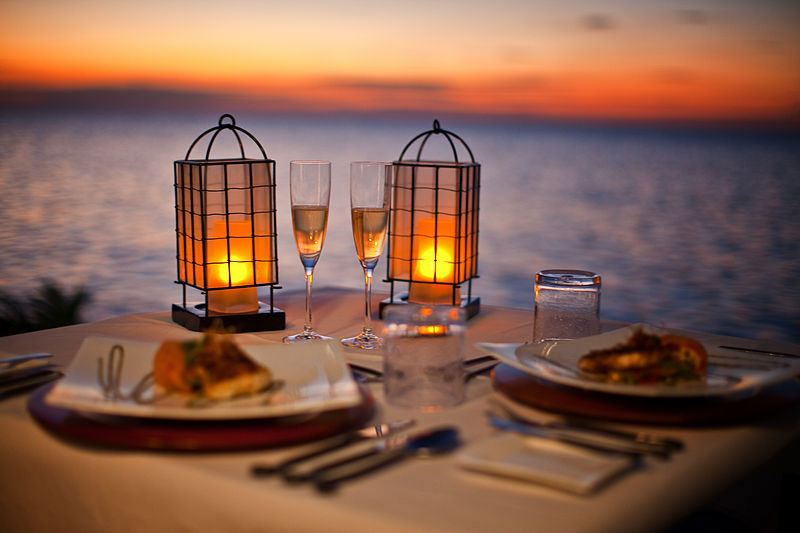 File:Seaside Dinner at Cayo Espanto Private Island.jpg