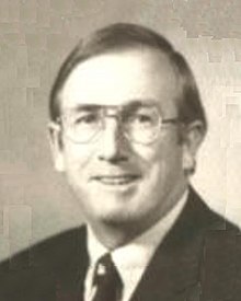 Senatör Emick 1988.jpg