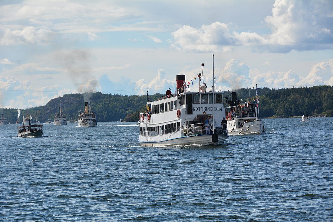 File:Steamships Lake Mälaren.jpg