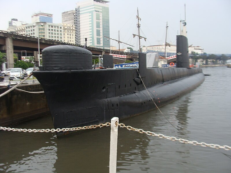 File:Submarinho Museu - Aberto ao Publico - panoramio.jpg