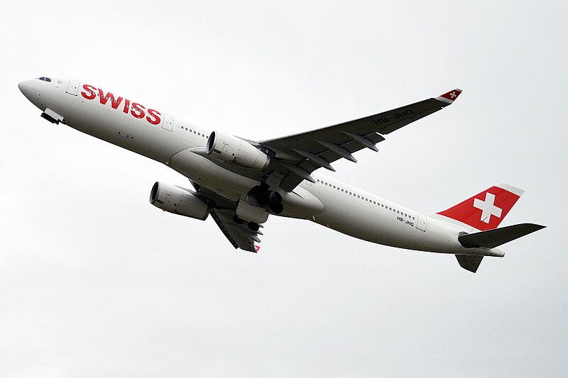 File:Swiss, HB-JHG, Airbus A330-343 (31419340825).jpg