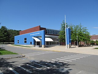 <span class="mw-page-title-main">Triton Regional High School (Massachusetts)</span> Public high school in Byfield, Massachusetts, United States