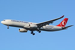 Еърбъс A330-300 – първият и най-разпространен вариант на Turkish Airlines, най-големият оператор на A330