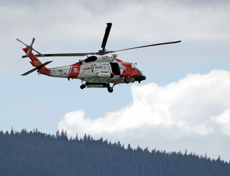 File:USCG Jayhawk 187.jpg