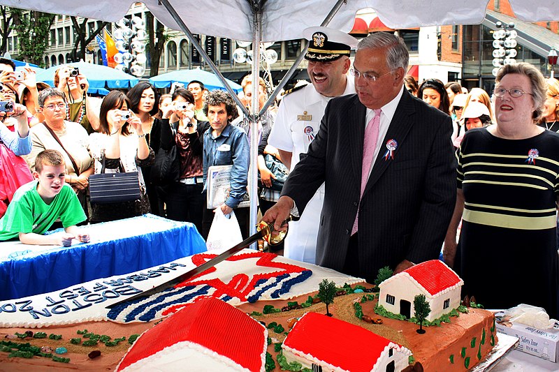 File:US Navy 090630-N-8110K-041 Cmdr. William Bullard, left, commanding officer of the USS Constitution, Boston Mayor Thomas Menino, and Susan Park, Director of Boston Harborfest, cut the cake during the opening ceremony.jpg