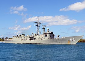 HMAS Newcastle på Hawaii, under RIMPAC 2010