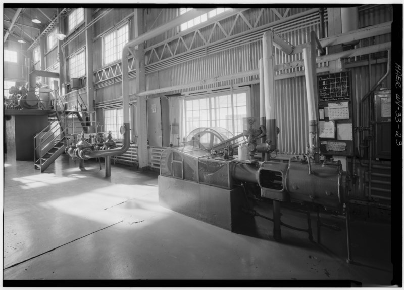 File:View of steam powered air compressor in boiler house. Gas engine powered electric generators are visible in far left background. - Burnsville Natural Gas Pumping Station, Saratoga HAER WVA,4-BURN,1-23.tif