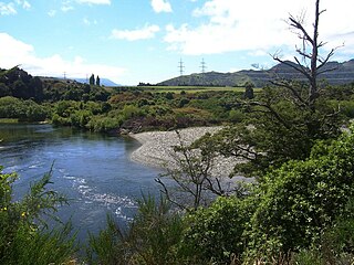 <span class="mw-page-title-main">Monowai River</span> River in New Zealand