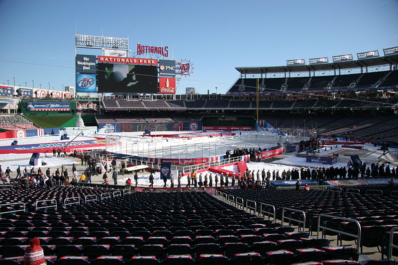 File:Winter Classic 2015 (Chicago at Caps) 027.JPG