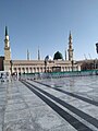 صورة تظهر جمال وروعة المسجد النبوي الشريف في المدينة المنورة