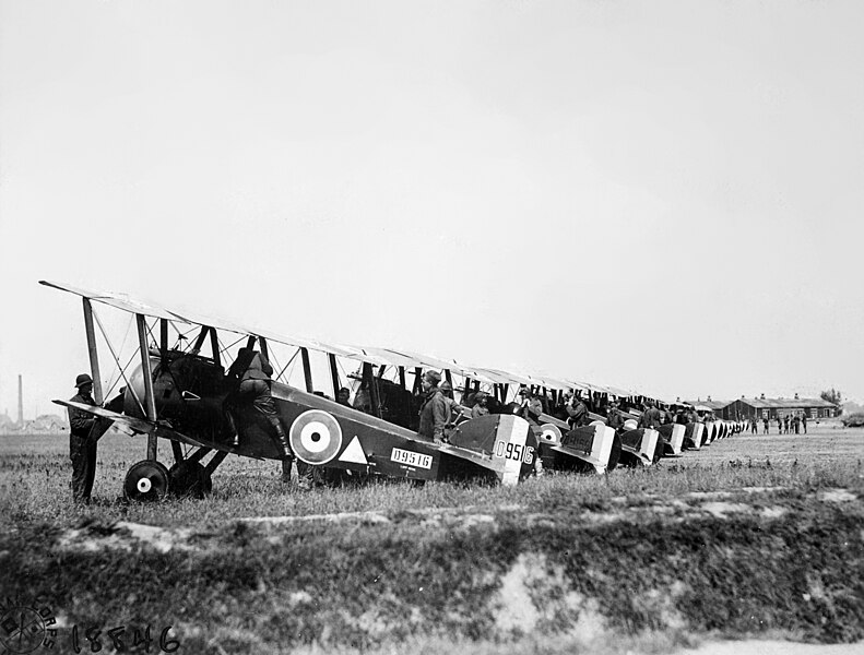 File:148th Aero Squadron - Sopwith Camels.jpg