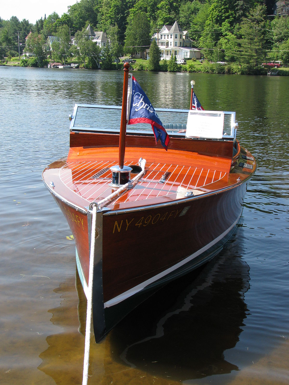 Chris-Craft Boats - Wikipedia