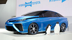 Водородные авто. Toyota Mirai FCV. Toyota Mirai 2013. Toyota Mirai на водородном топливе. Тойота Мирай концепт.