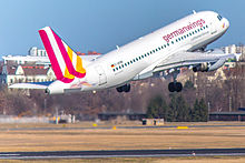 Jet engine during take-off showing visible hot exhaust (Germanwings Airbus A319) 20140308-Jet engine airflow during take-off.jpg