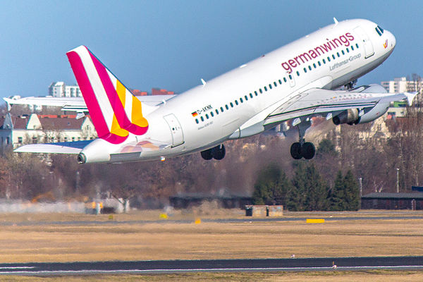 Jet engine during take-off showing visible hot exhaust (Germanwings Airbus A319)