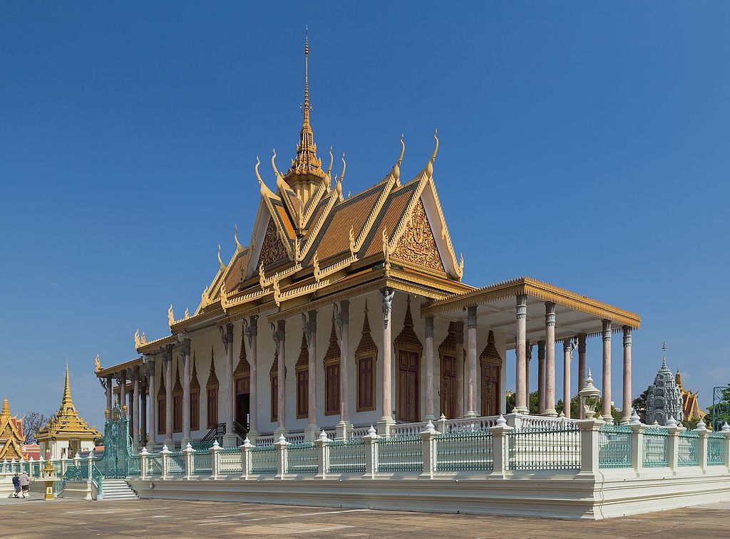 2016 Phnom Penh, Pałac Królewski, Srebrna Pagoda (04)