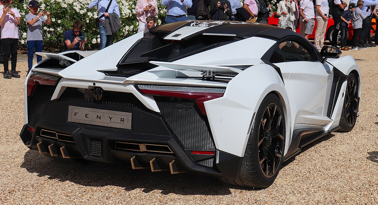 Image of 2018 W Motors Fenyr SuperSport 3.8 Rear