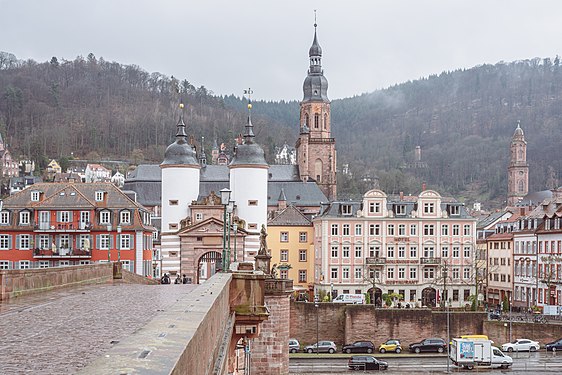 View across the Old Bridge to the Hotel Holländer Hof in Heidelberg