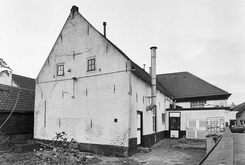 File:Achtergevel woning - Nieuwkoop - 20376352 - RCE.jpg