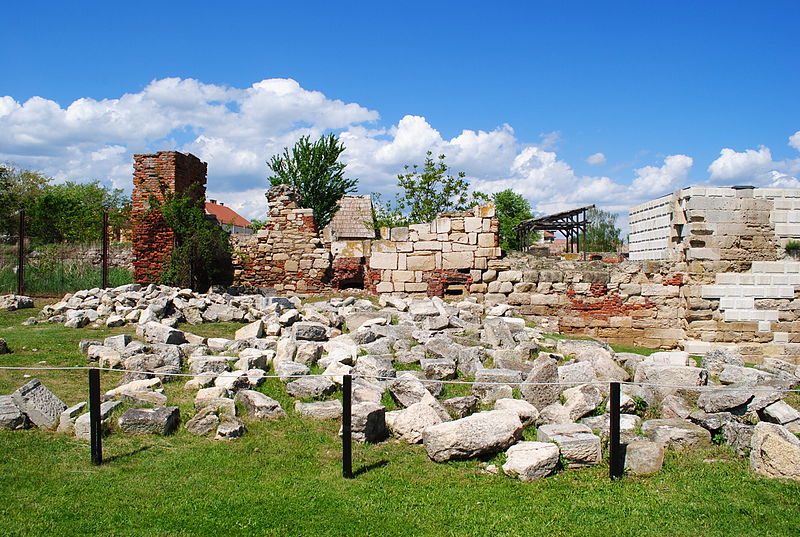 File:Alba Iulia Castrul roman (2).jpg