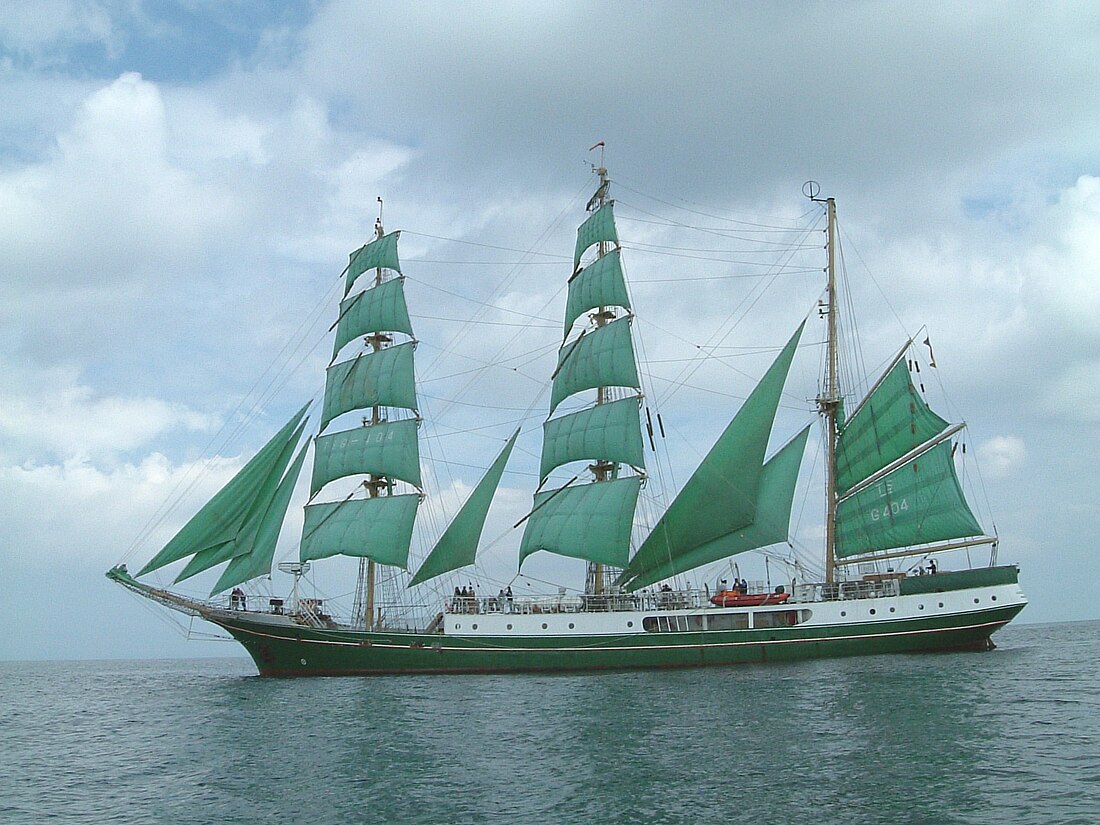 File:Alex von Humboldt (ship).jpg