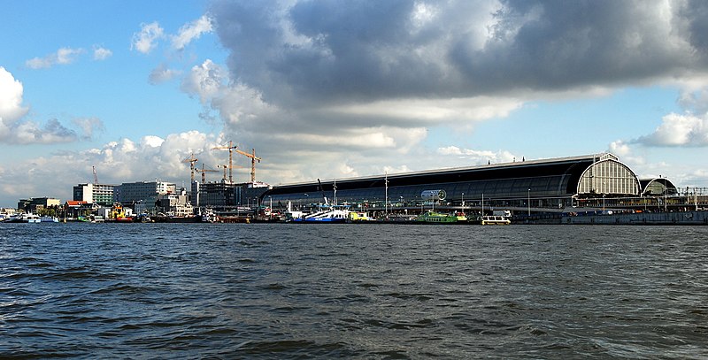 File:Amsterdam Central Station 2010 0914.JPG