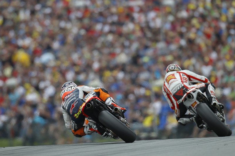 File:Andrea Dovizioso and Marco Simoncelli 2011 Sachsenring.jpg