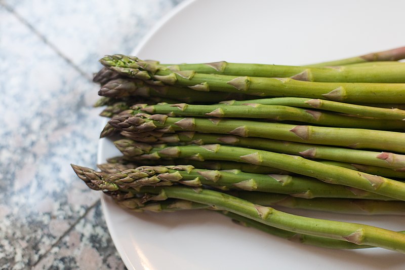 File:Asparagus (8587634357).jpg