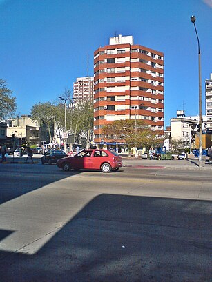 Cómo llegar a Av. 8 de Octubre en transporte público - Sobre el lugar