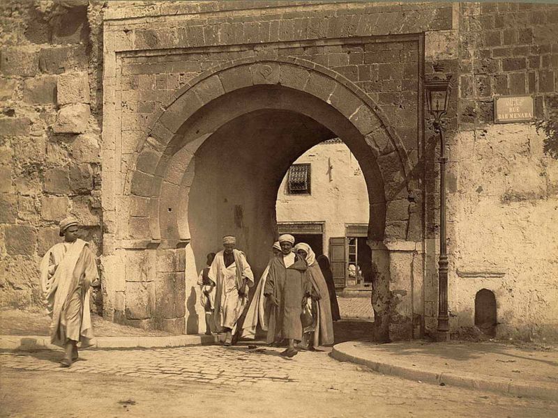 صورة:Bab menara 1900.jpg