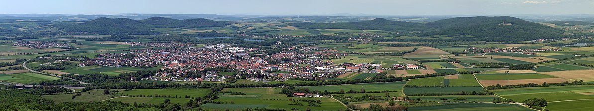 Blick vom Staffelberg auf die Stadt, 2021