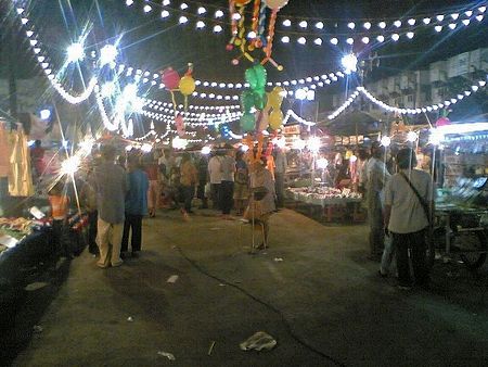 ไฟล์:Banana Festival Kampheang Phet.jpg