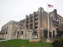 Bellville Middle School Bellville Middle School 279 Wash Av & Joralemon St cloudy jeh.jpg