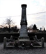 Le monument aux morts.