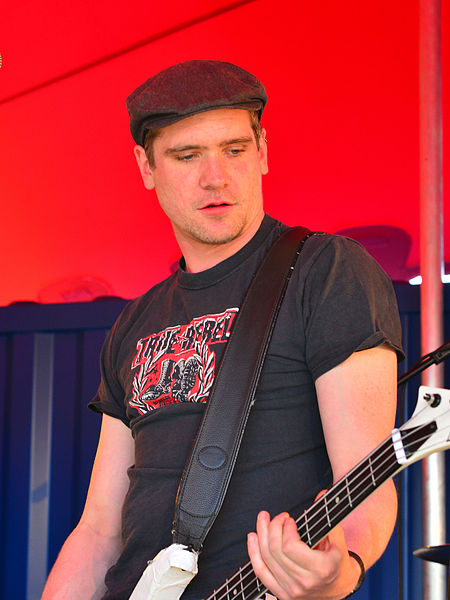 File:Bullensack – Wilwarin Festival 2015 10.jpg